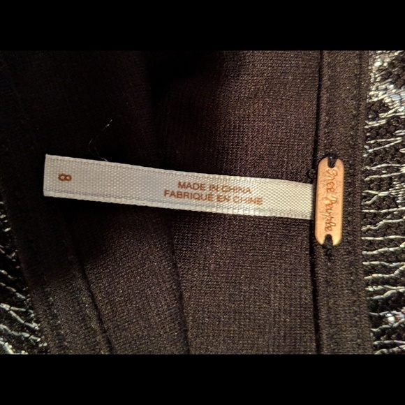 Free People Mini Skirt Sz 8 - Picture 3 of 4